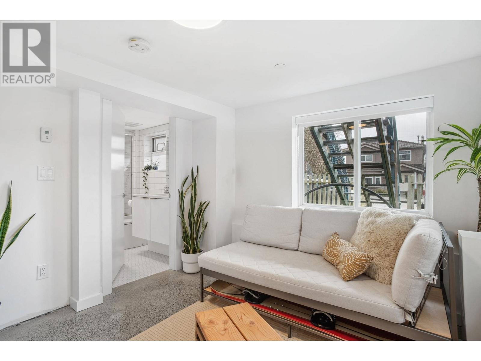 Listing Picture 27 of 36 : 2539 E GEORGIA STREET, Vancouver / 溫哥華 - 魯藝地產 Yvonne Lu Group - MLS Medallion Club Member