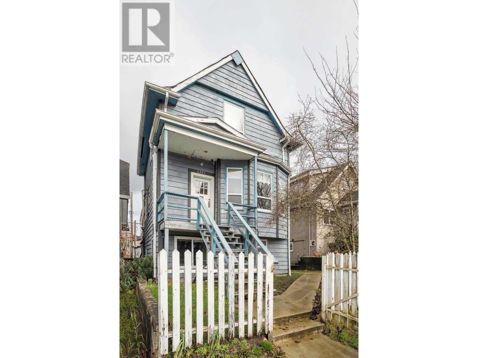 Listing Picture 34 of 36 : 2539 E GEORGIA STREET, Vancouver / 溫哥華 - 魯藝地產 Yvonne Lu Group - MLS Medallion Club Member