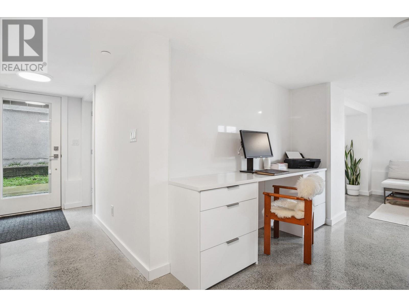 Listing Picture 25 of 36 : 2539 E GEORGIA STREET, Vancouver / 溫哥華 - 魯藝地產 Yvonne Lu Group - MLS Medallion Club Member