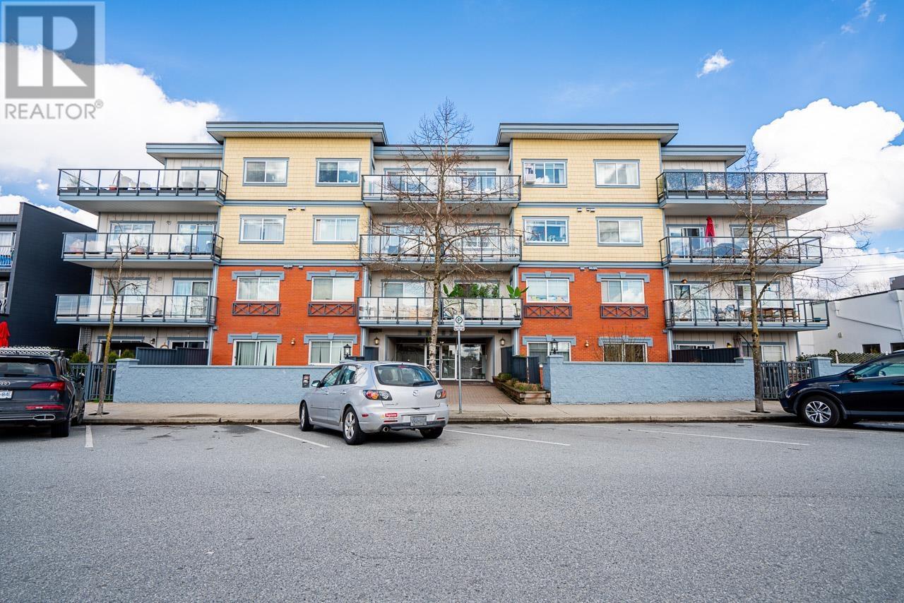 408 22363 Selkirk Avenue, Maple Ridge, British Columbia  V2X 2X6 - Photo 1 - R2977997