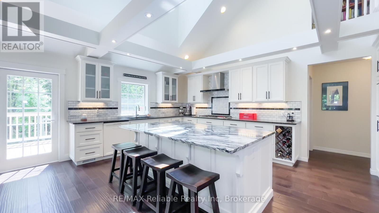32 Christy Street, Bluewater, Ontario  N0M 1G0 - Photo 11 - X12020983