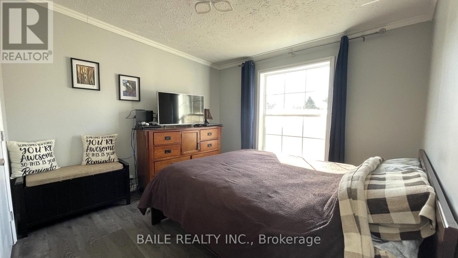 598 Gold Street, Warwick, Ontario  N0M 2S0 - Photo 12 - X12020986