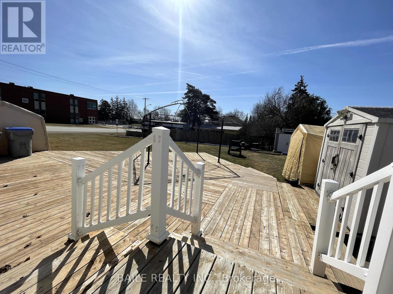 598 Gold Street, Warwick, Ontario  N0M 2S0 - Photo 20 - X12020986