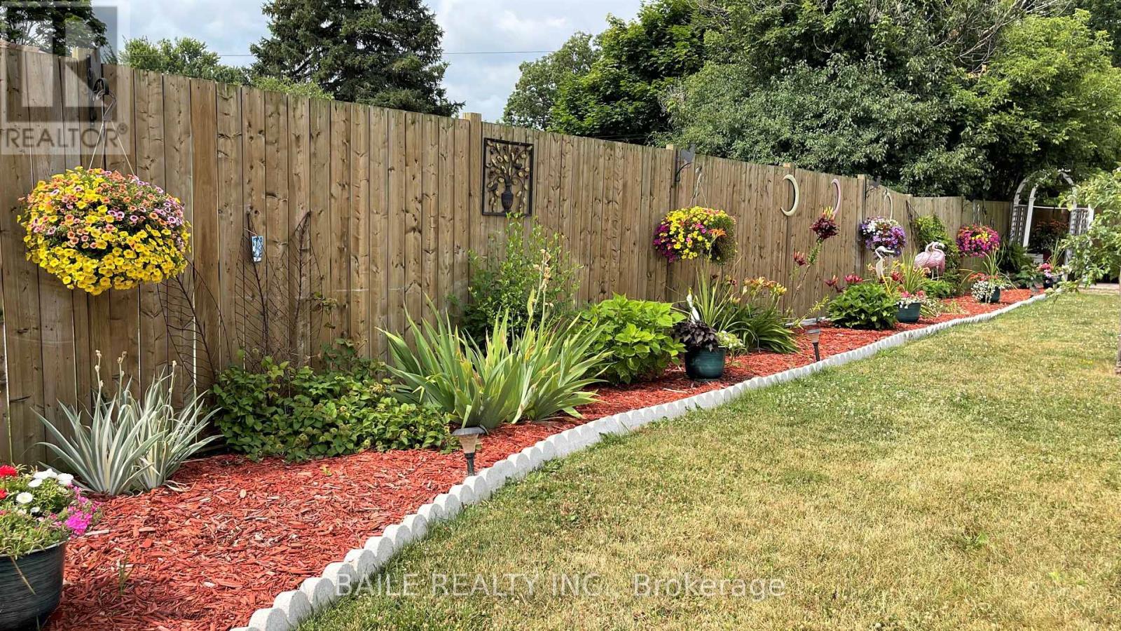 598 Gold Street, Warwick, Ontario  N0M 2S0 - Photo 23 - X12020986