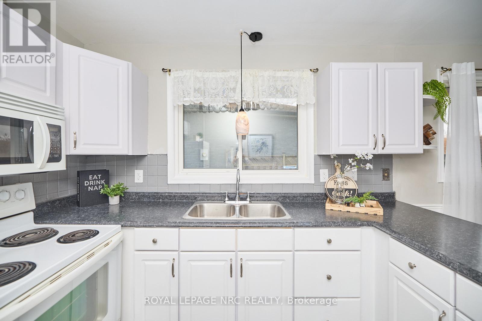 7405 Susan Crescent, Niagara Falls, Ontario  L2G 3H5 - Photo 31 - X12020989