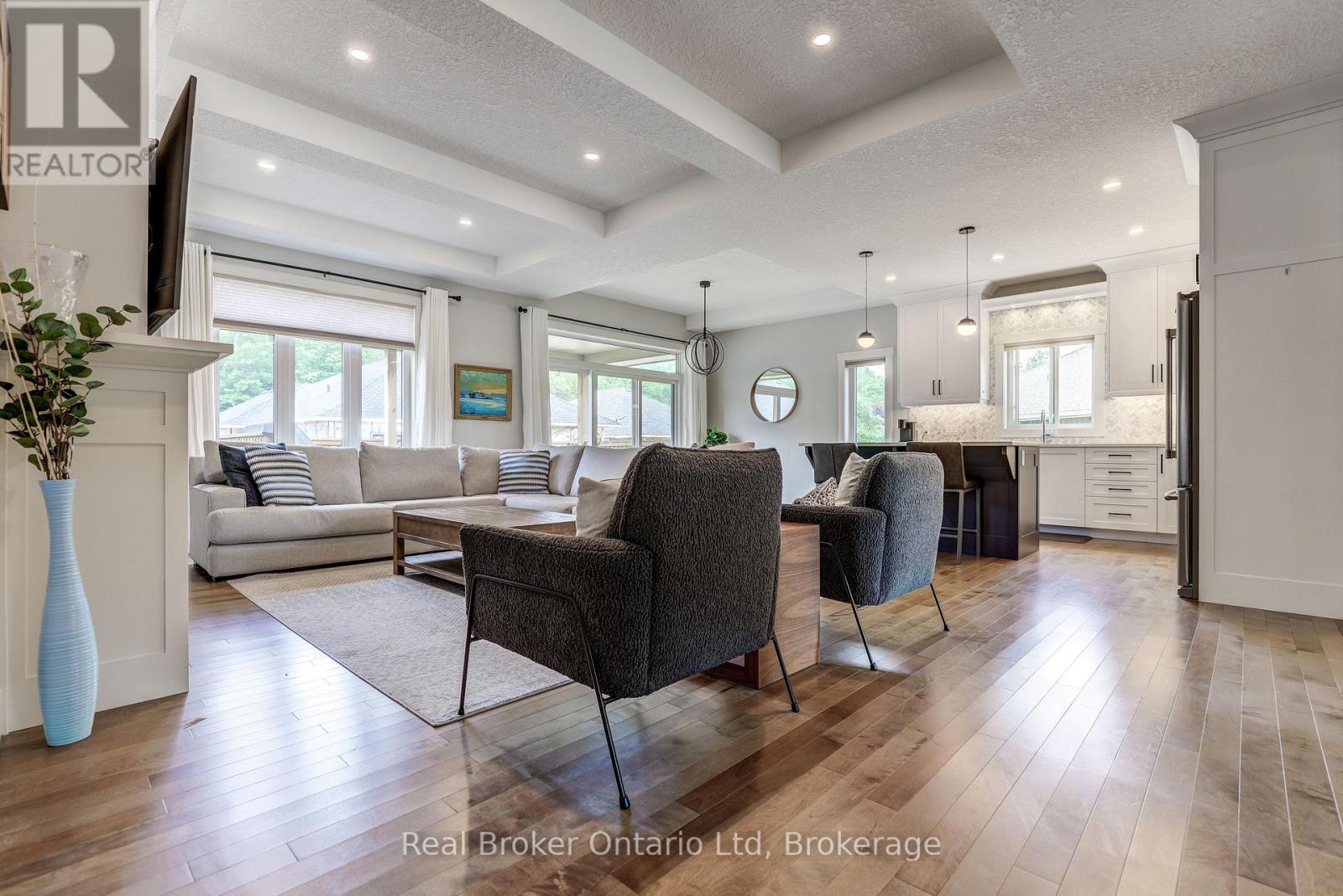 378 5th A Avenue, Owen Sound, Ontario  N4K 6S7 - Photo 6 - X12020656