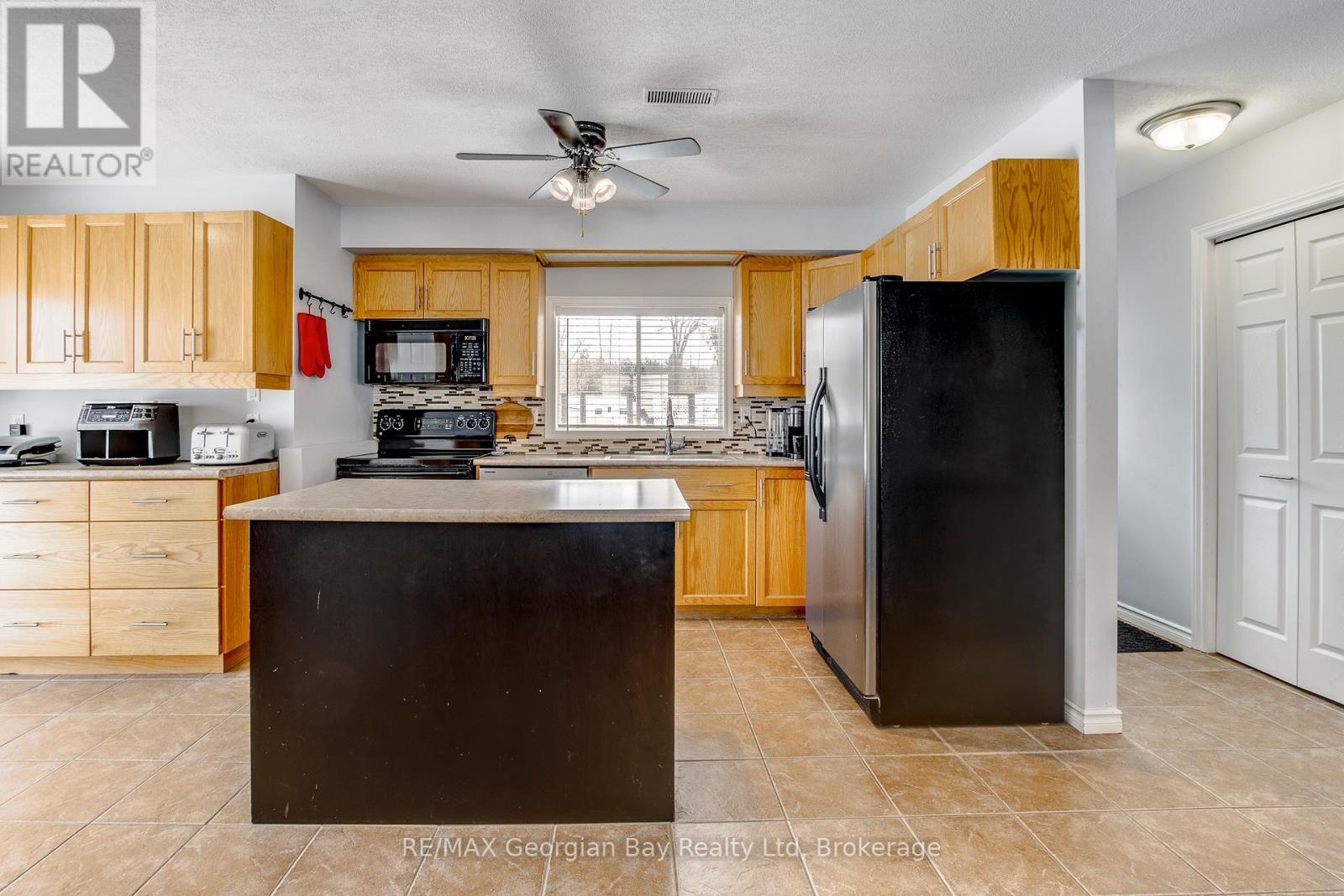 51 Vents Beach Road, Tay, Ontario  L0K 2A0 - Photo 11 - S12018820