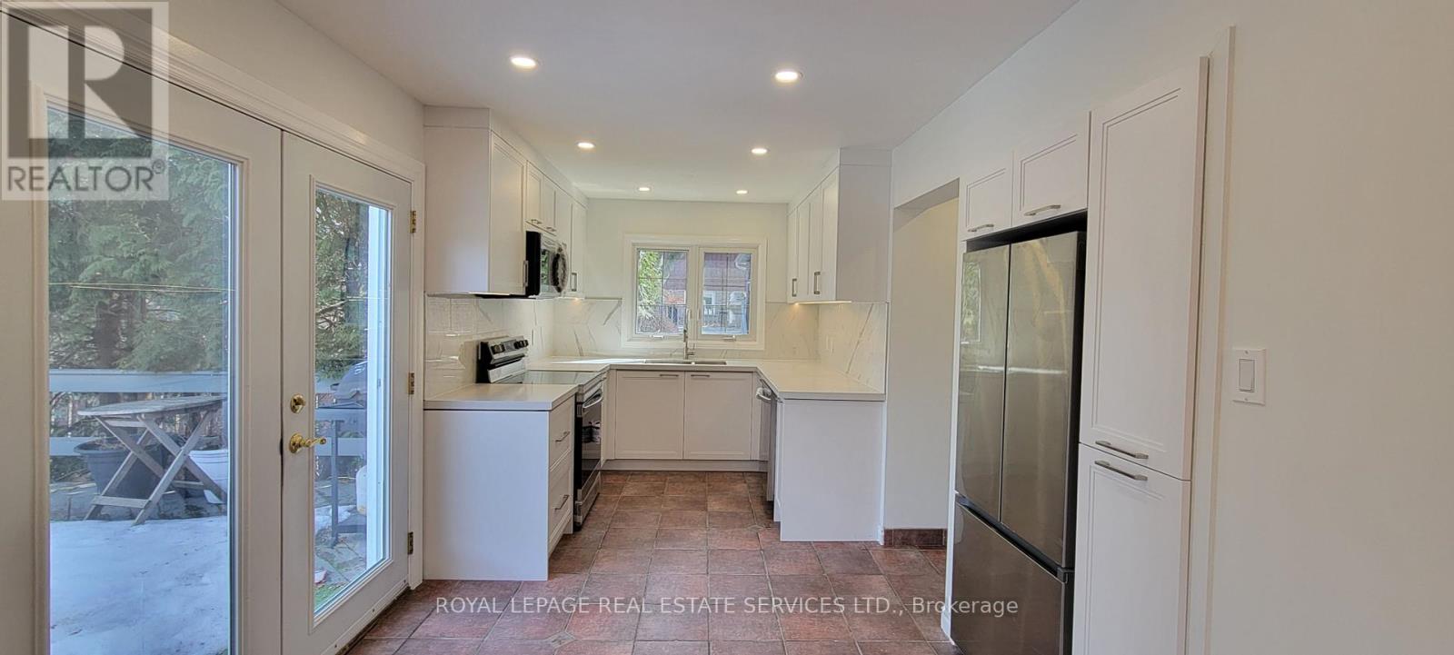 1791 Storrington Street E, Pickering, Ontario  L1V 2X2 - Photo 5 - E12021025