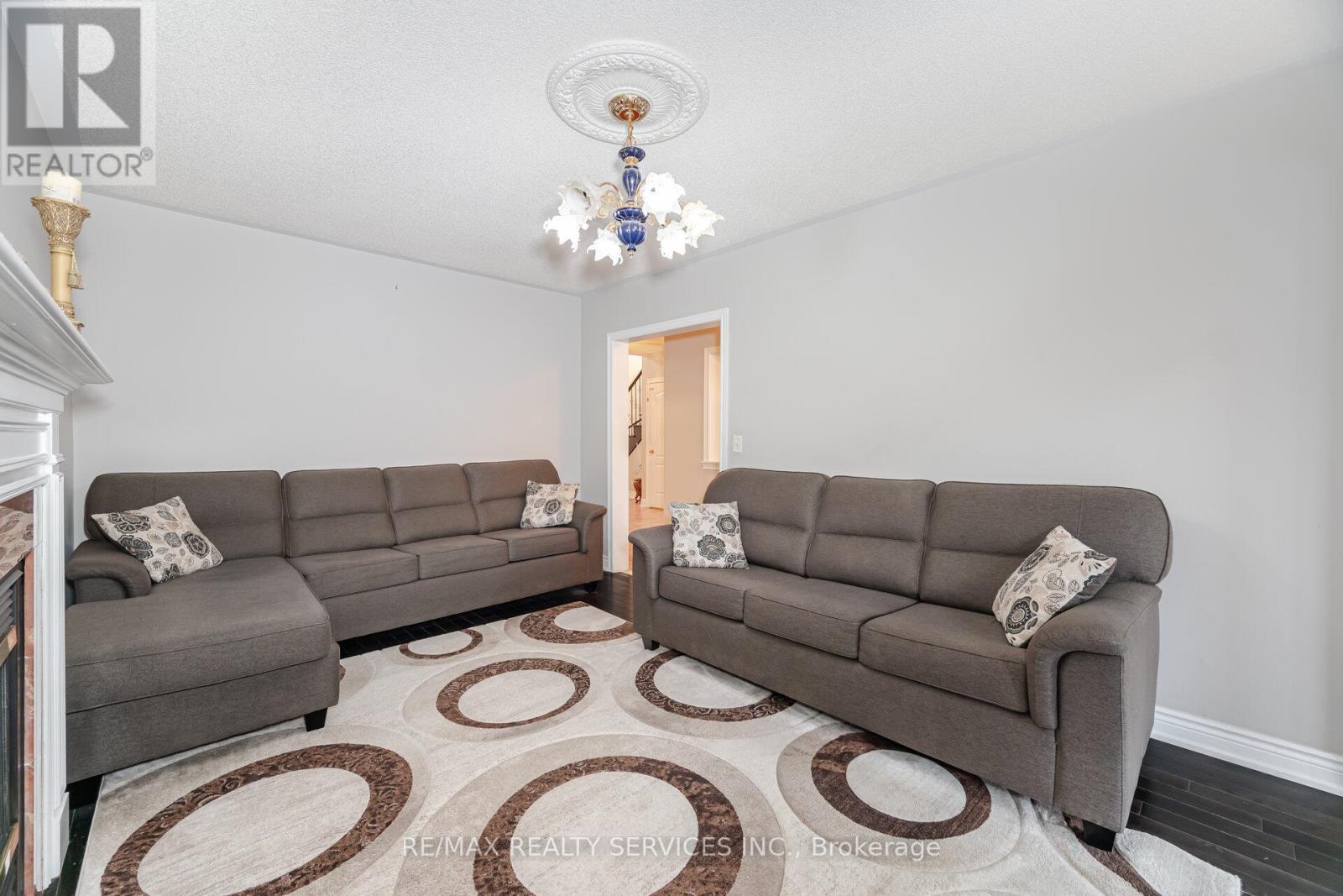 39 Rattlesnake Road, Brampton, Ontario  L6R 3B9 - Photo 13 - W12020943