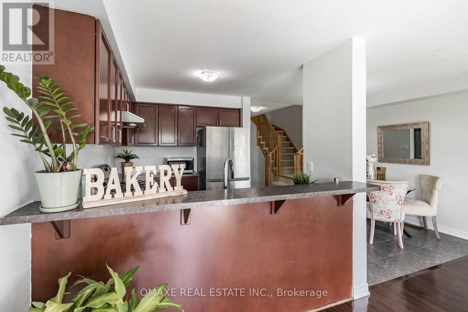 31 Cedarbrook Road, Brampton, Ontario  L6R 0W8 - Photo 11 - W12021037