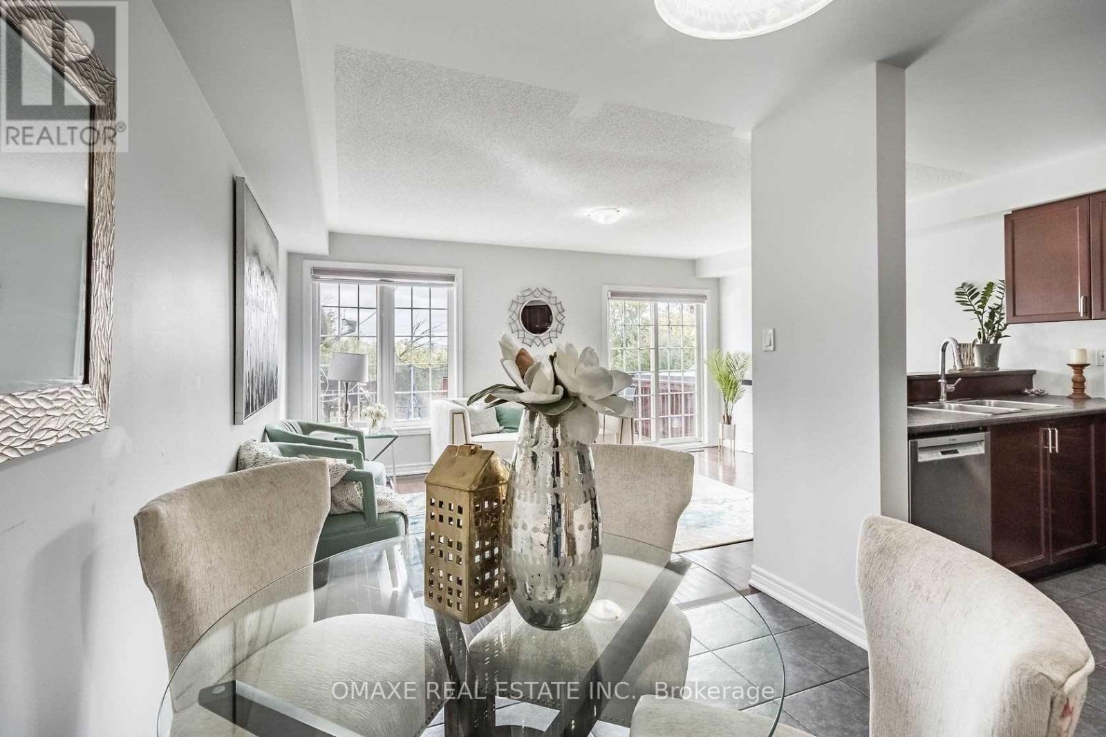 31 Cedarbrook Road, Brampton, Ontario  L6R 0W8 - Photo 9 - W12021037