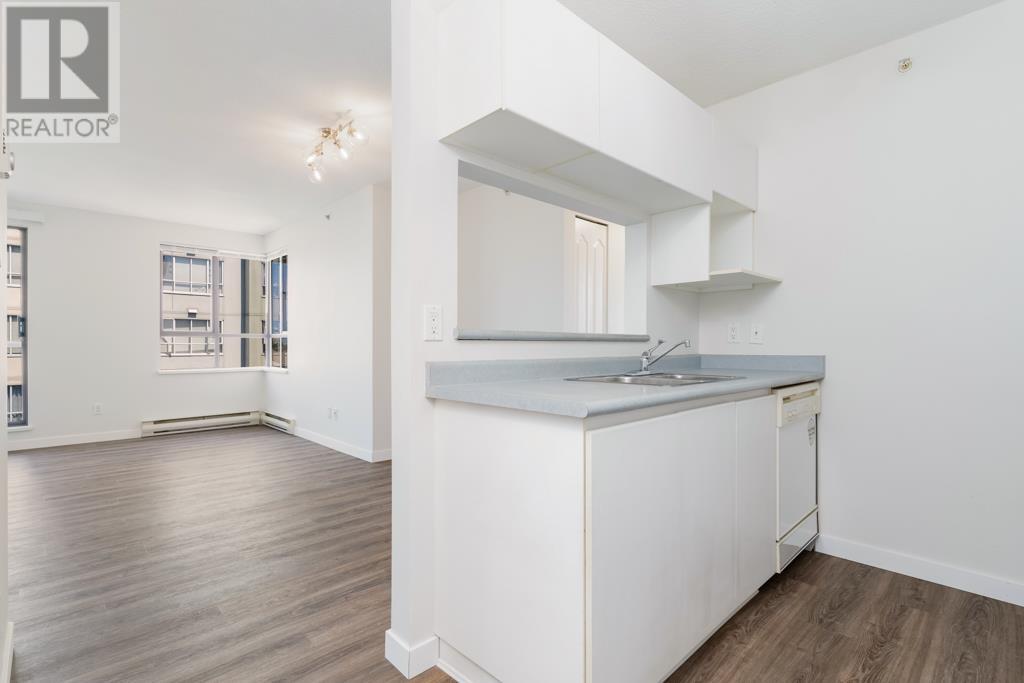 710 3455 Ascot Place, Vancouver, British Columbia  V5R 6B7 - Photo 13 - R2978194