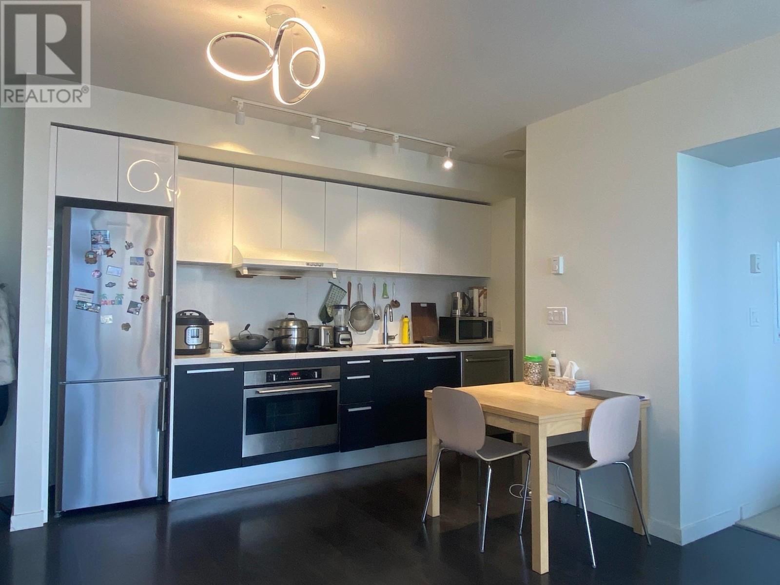 220x 6333 Silver Avenue, Burnaby, British Columbia  V5H 0C3 - Photo 7 - R2978199