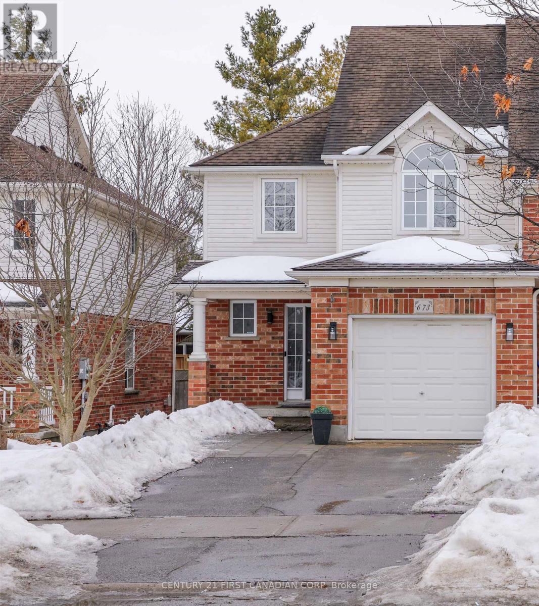 Photo 2 of 27 for 673 Silversmith Street N