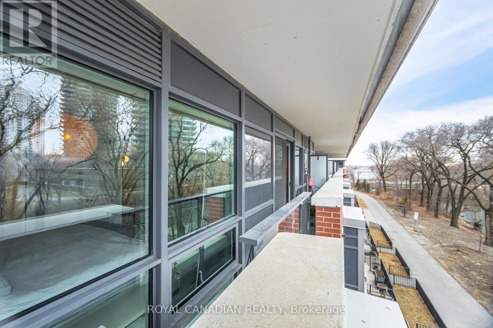 315 - 2220 Lake Shore Boulevard W, Toronto (Mimico), Ontario  M8V 0C1 - Photo 31 - W12021093