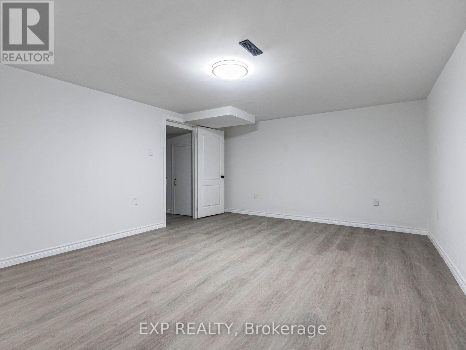 122 - 45 Hansen Road N, Brampton, Ontario  L6V 3C5 - Photo 43 - W12021110