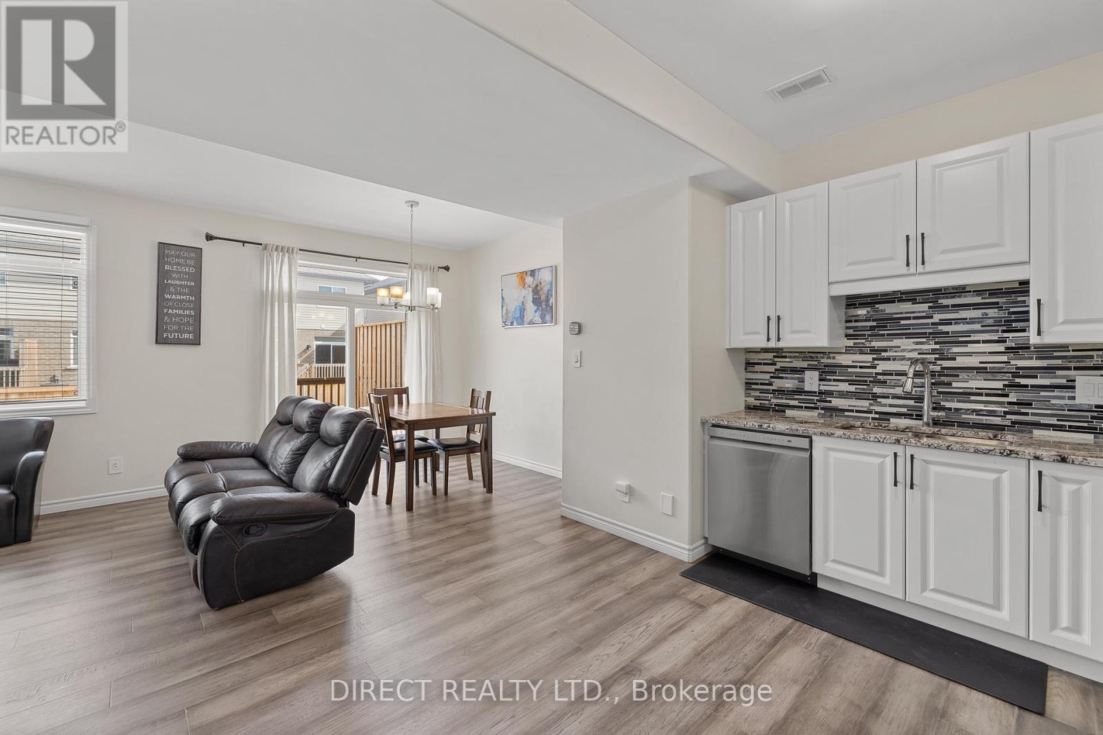 12 Miramichi Street, Belleville, Ontario  K8N 0T3 - Photo 5 - X12021114