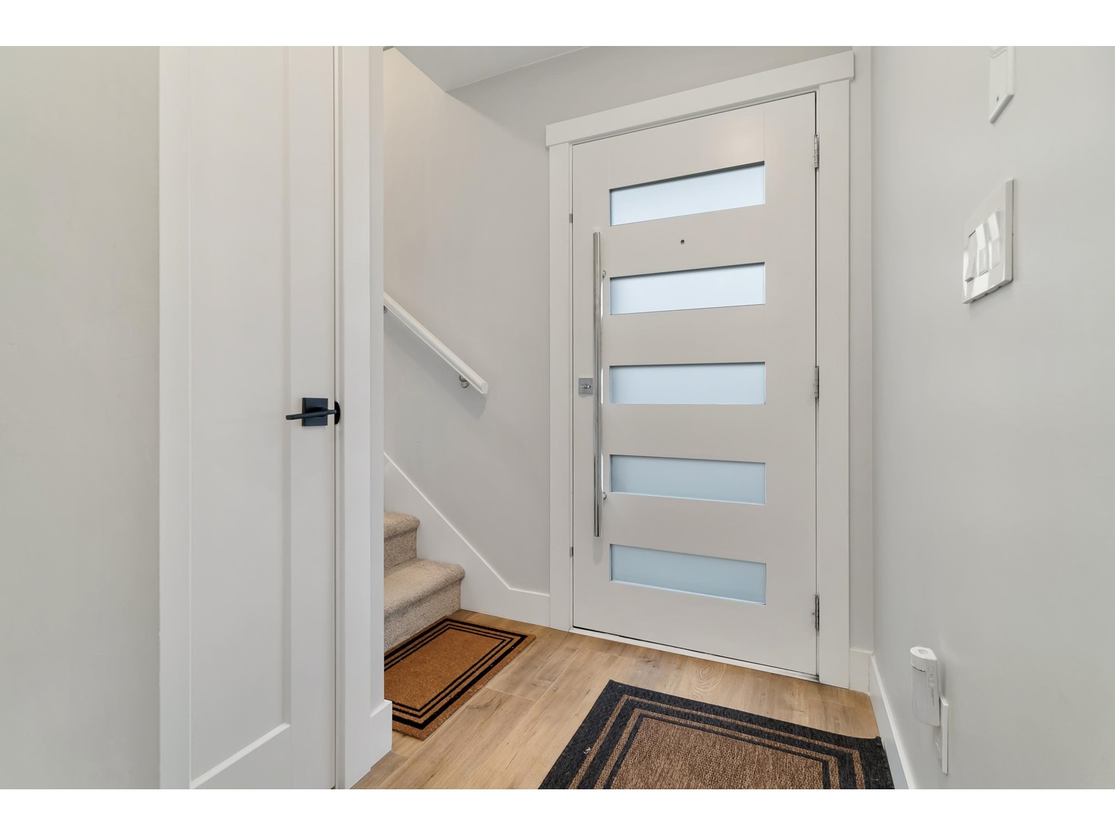 51 1639 162 Street, Surrey, British Columbia  V4A 4Y1 - Photo 2 - R2978095