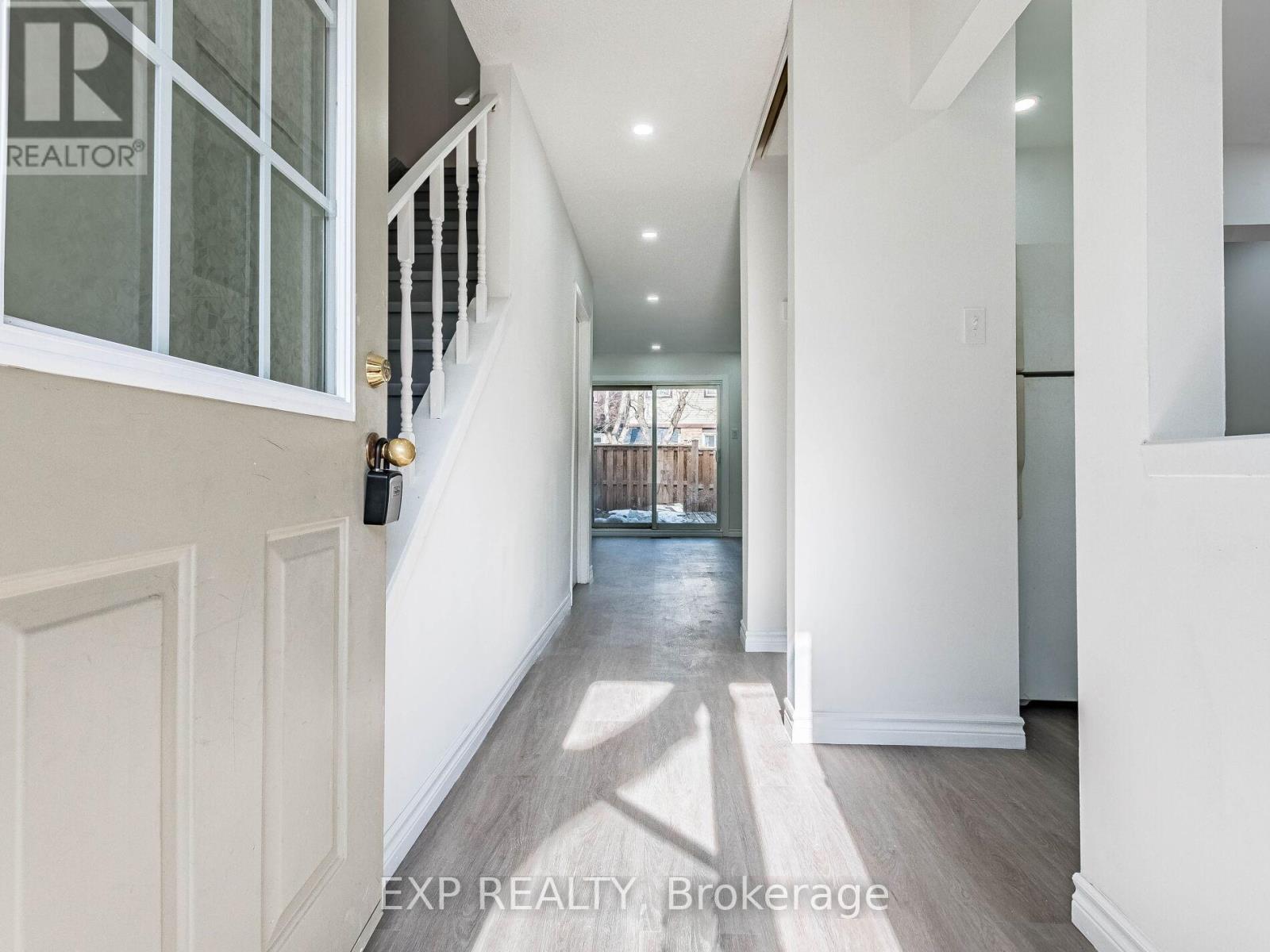 Property at 122 - 45 HANSEN ROAD N image 4