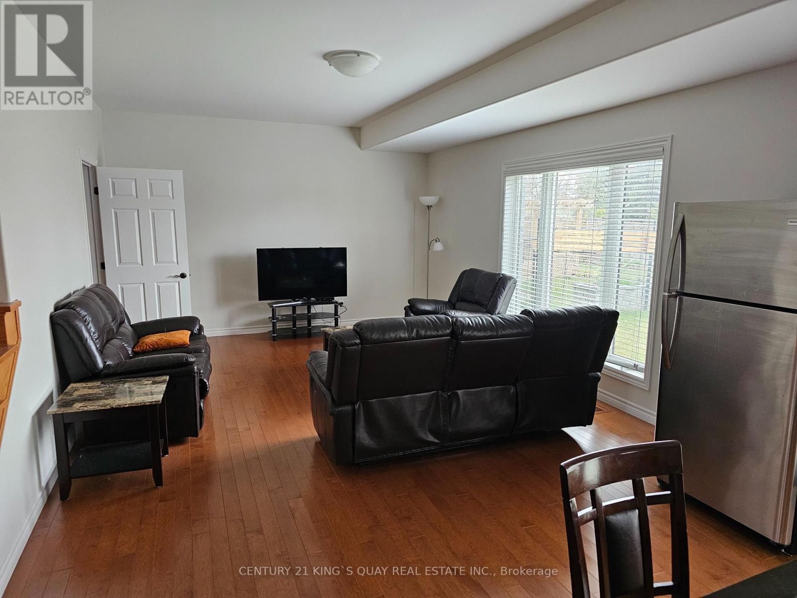 32 Stonecreast Boulevard, Quinte West, Ontario  K8R 0A4 - Photo 4 - X12021126