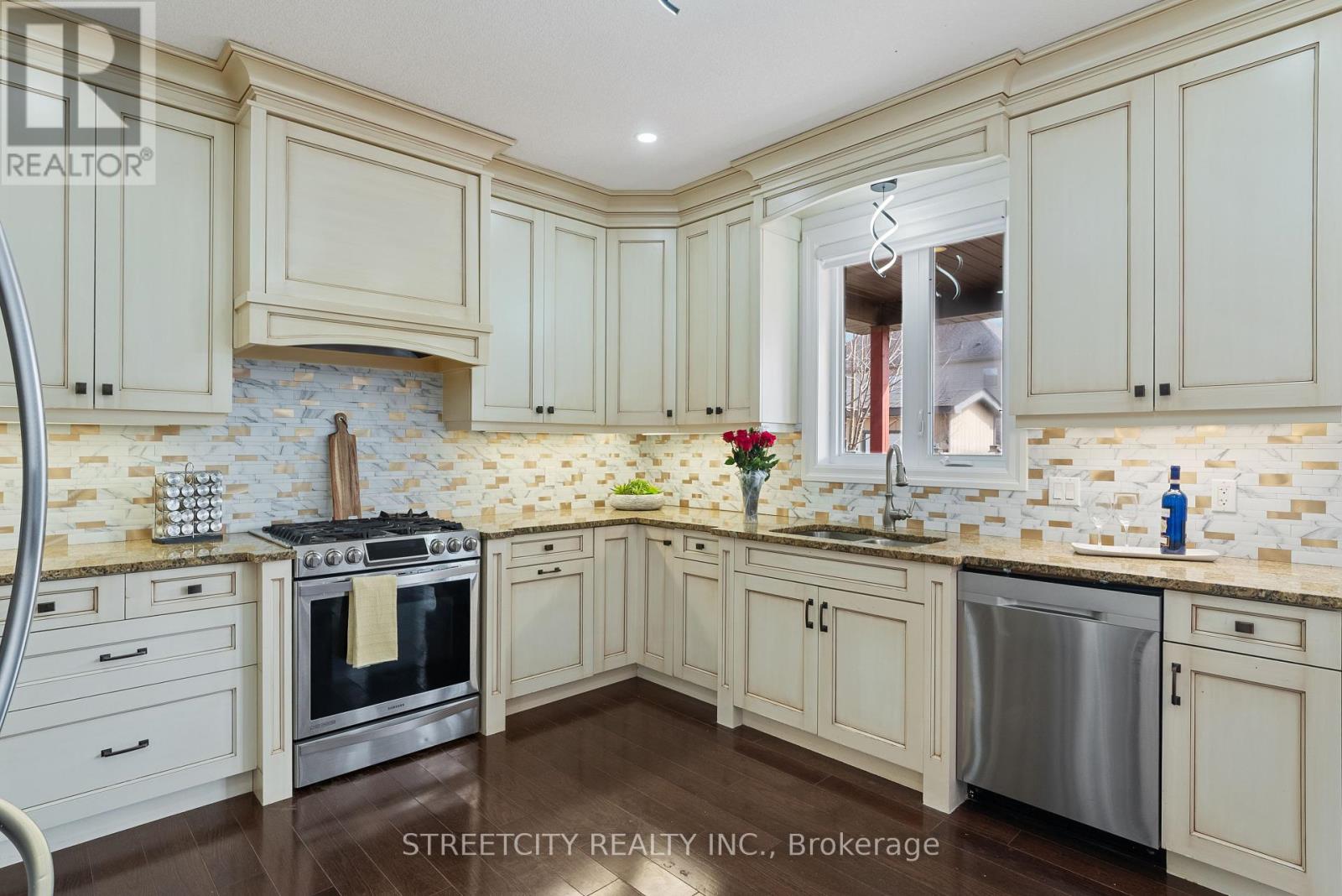 Photo 12 of 46 for 1038 Medway Park Drive N