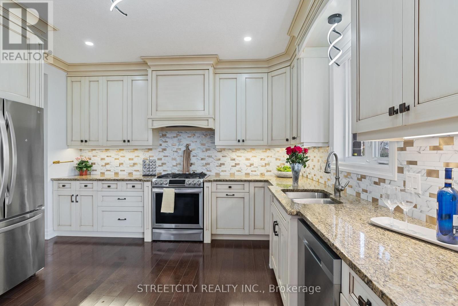 Photo 13 of 46 for 1038 Medway Park Drive N