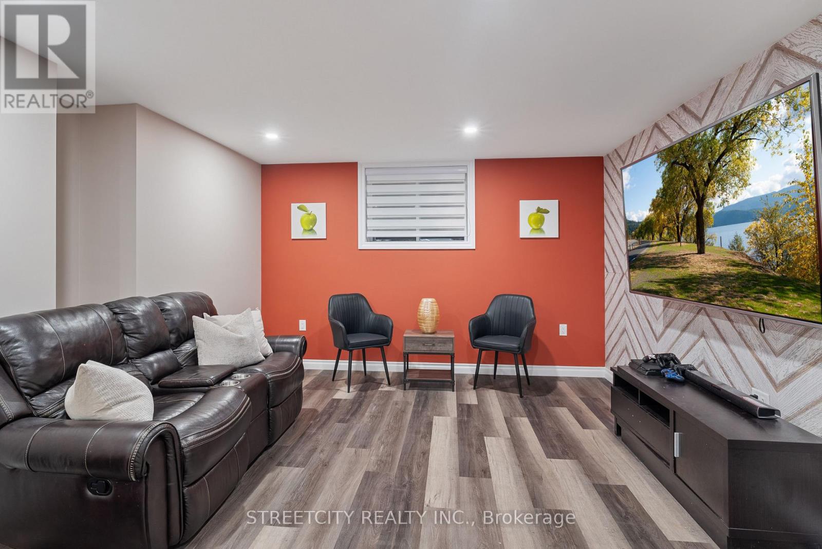 Photo 34 of 46 for 1038 Medway Park Drive N