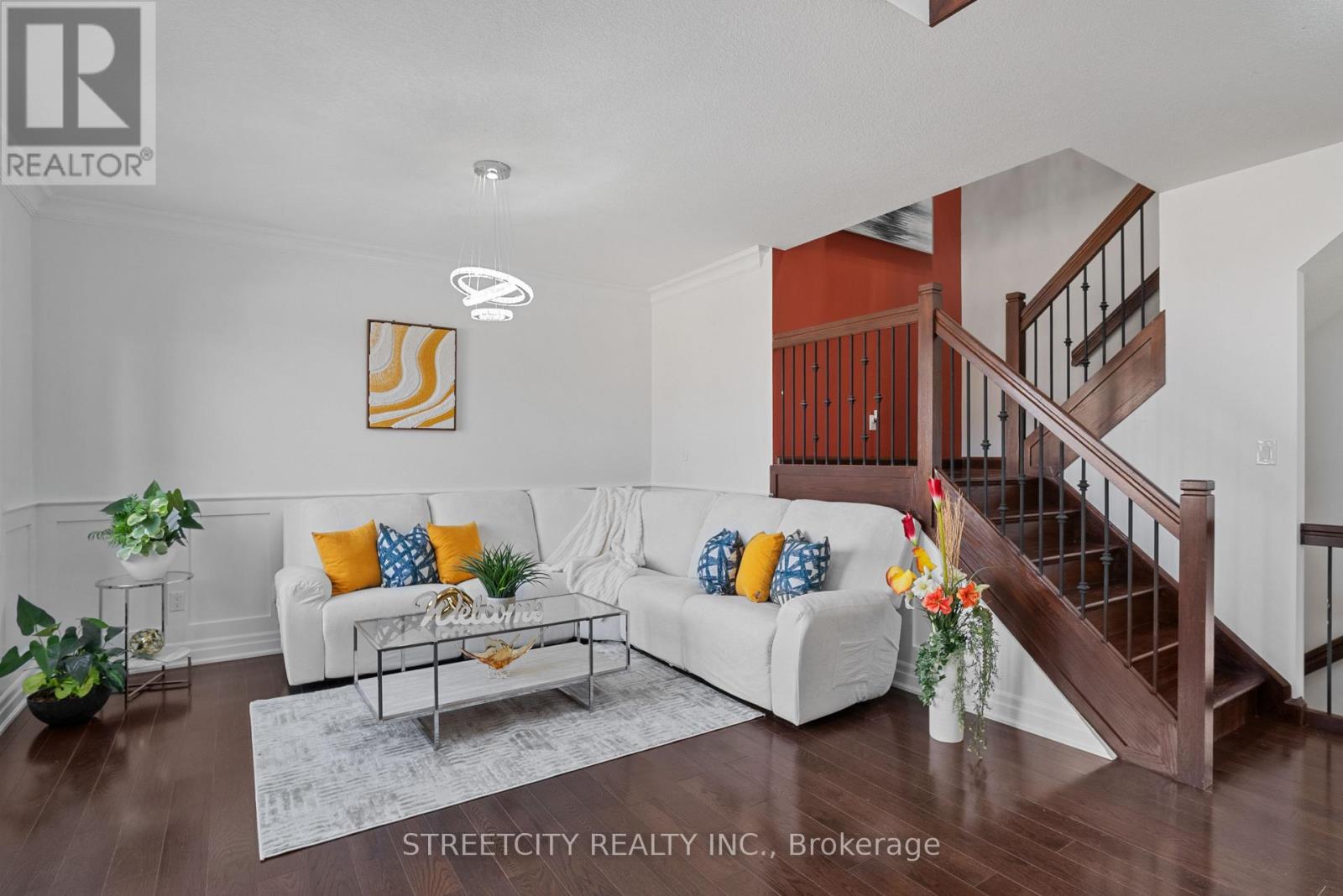 Photo 5 of 46 for 1038 Medway Park Drive N