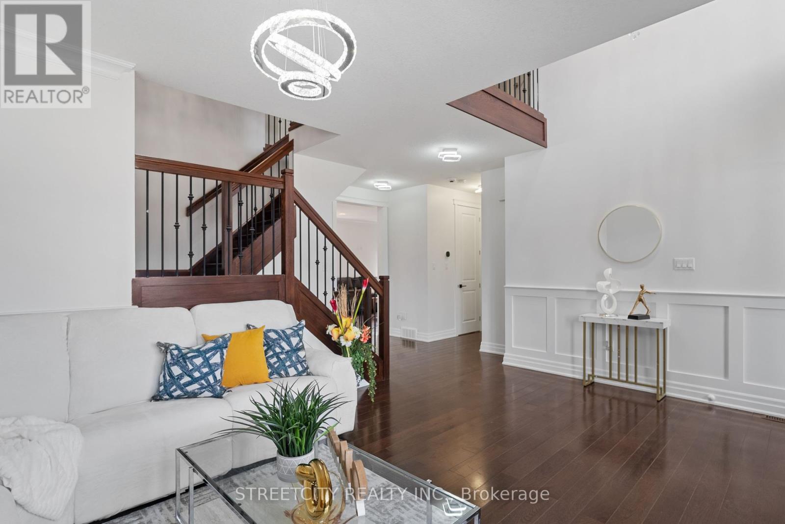 Photo 8 of 46 for 1038 Medway Park Drive N