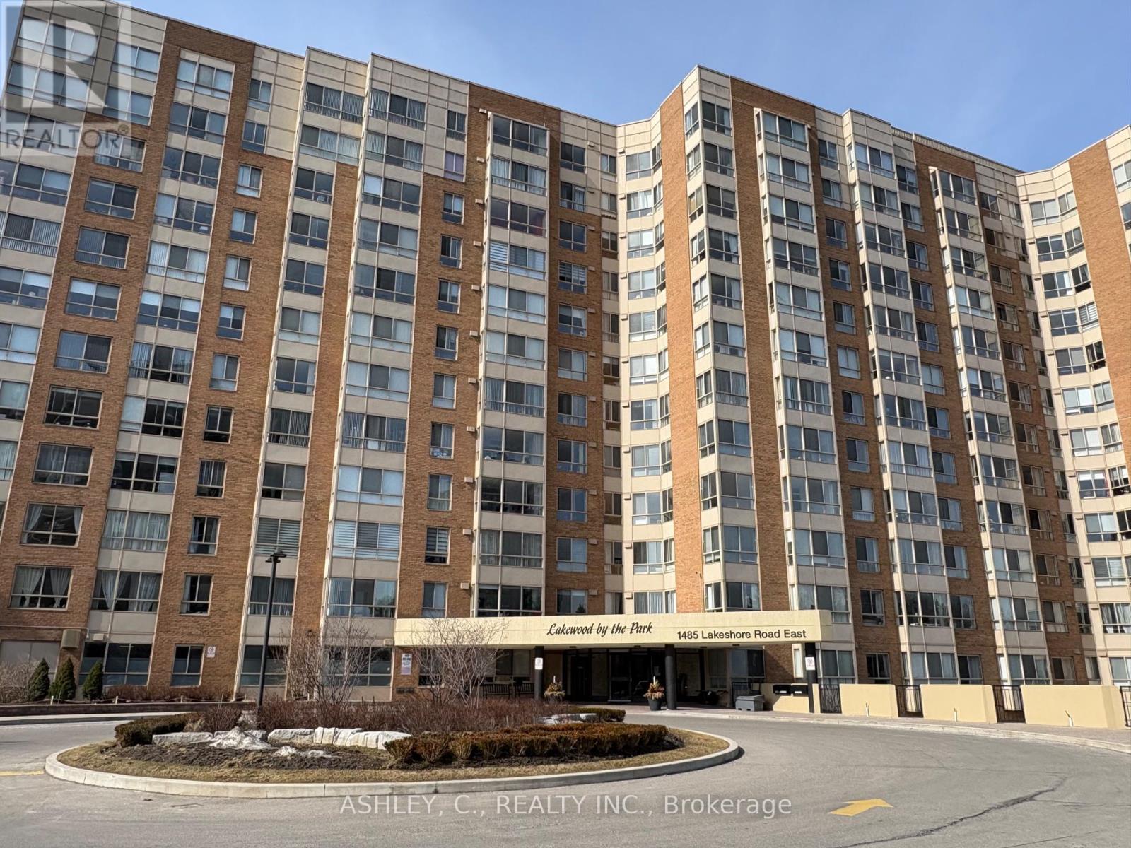 Property at 216 - 1485 LAKESHORE ROAD E image 2