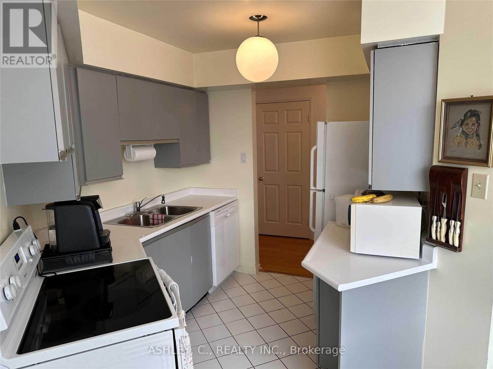 216 - 1485 Lakeshore Road E, Mississauga, Ontario  L5E 3G2 - Photo 6 - W12021184
