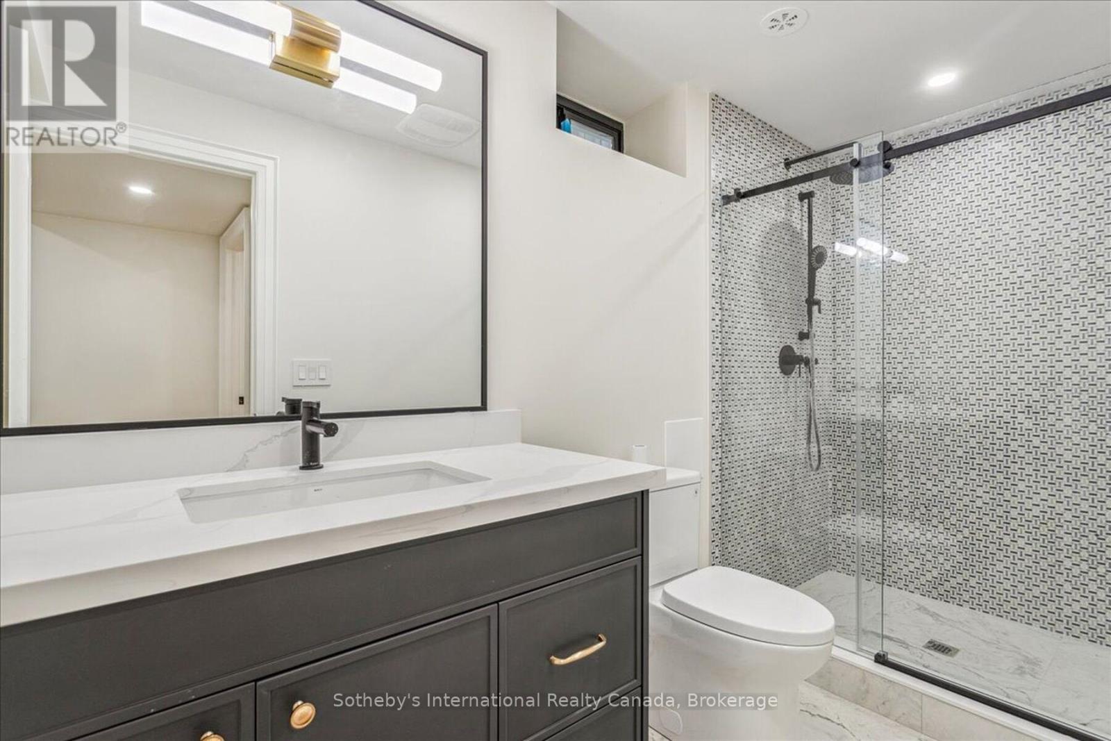 152 Chisholm Street, Oakville, Ontario  L6K 3J4 - Photo 25 - W12021237