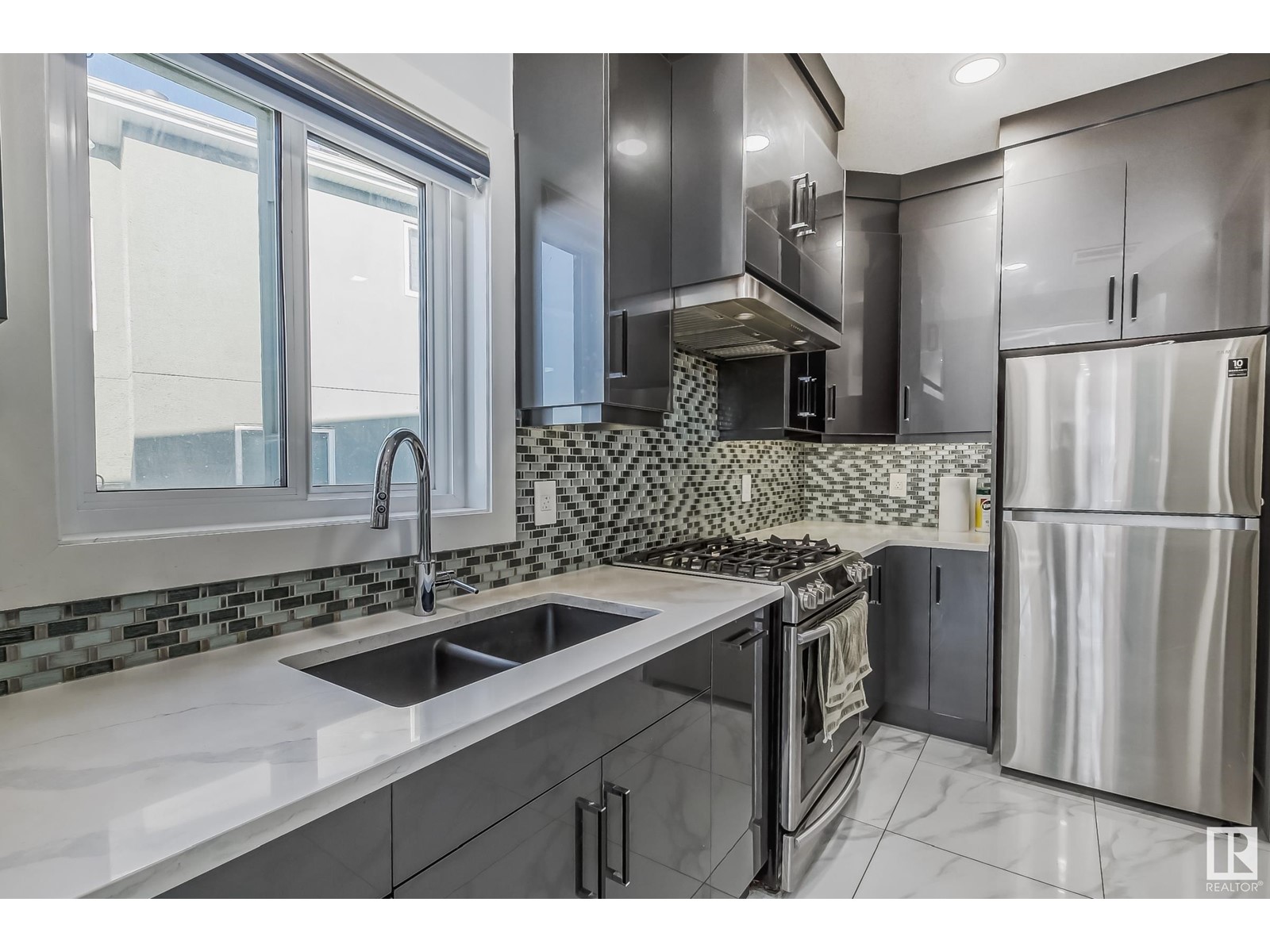 1448 25 St Nw, Edmonton, Alberta  T6T 2K7 - Photo 17 - E4425911