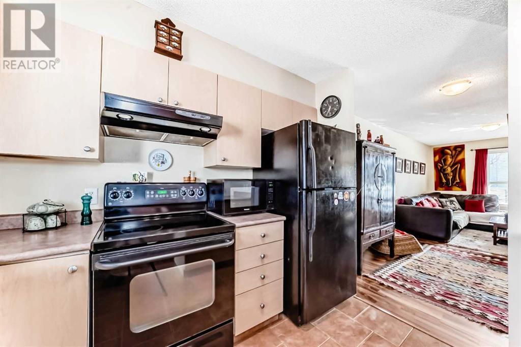 62 Eversyde Common Sw, Calgary, Alberta  T2Y 4Z7 - Photo 11 - A2198026
