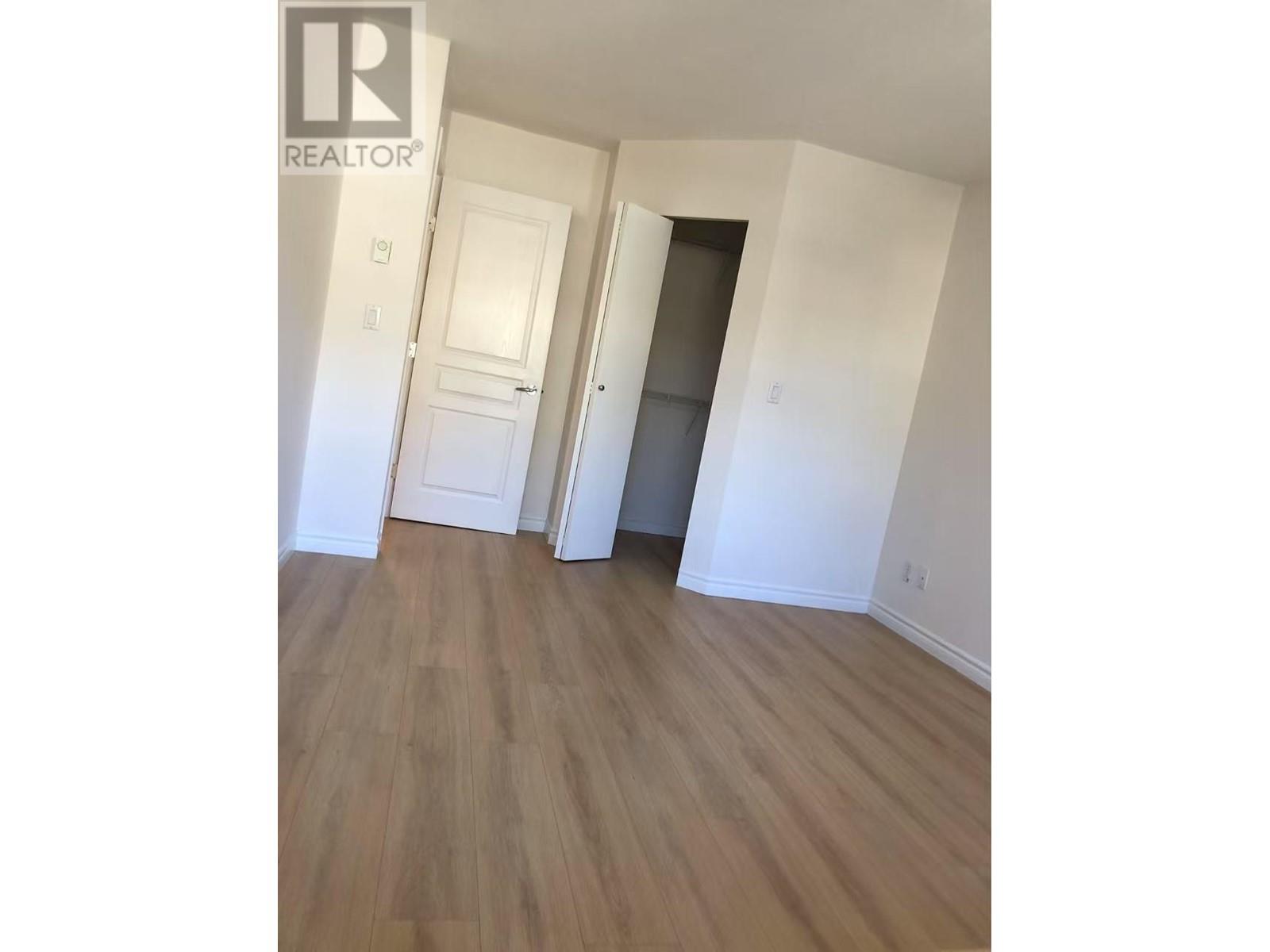 Listing Picture 15 of 22 : 61 7128 STRIDE AVENUE, Burnaby / 本拿比 - 魯藝地產 Yvonne Lu Group - MLS Medallion Club Member