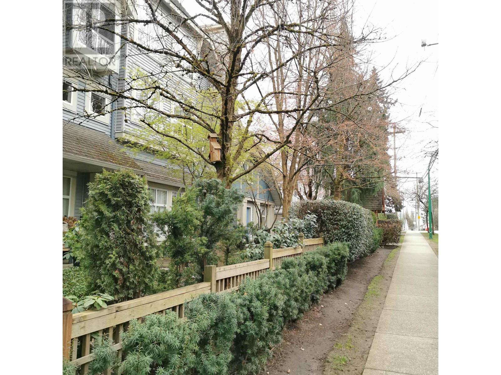 Listing Picture 21 of 22 : 61 7128 STRIDE AVENUE, Burnaby / 本拿比 - 魯藝地產 Yvonne Lu Group - MLS Medallion Club Member