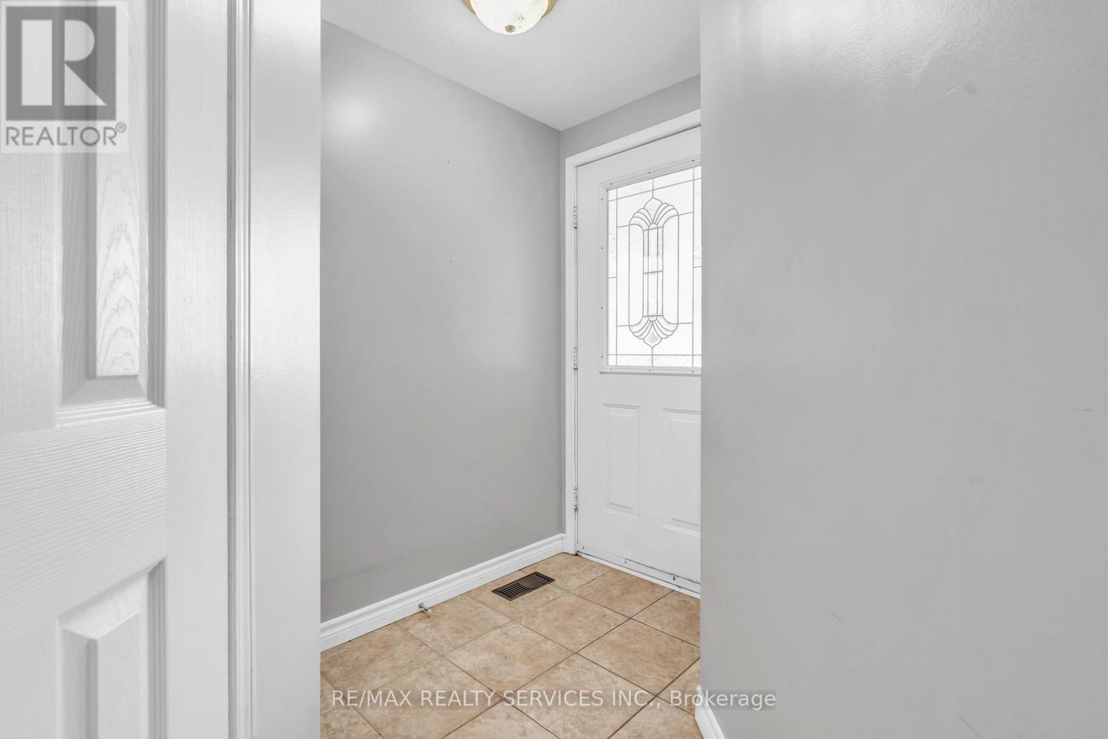 43 Cotton Grass Street, Kitchener, Ontario  N2E 3T7 - Photo 6 - X12020388