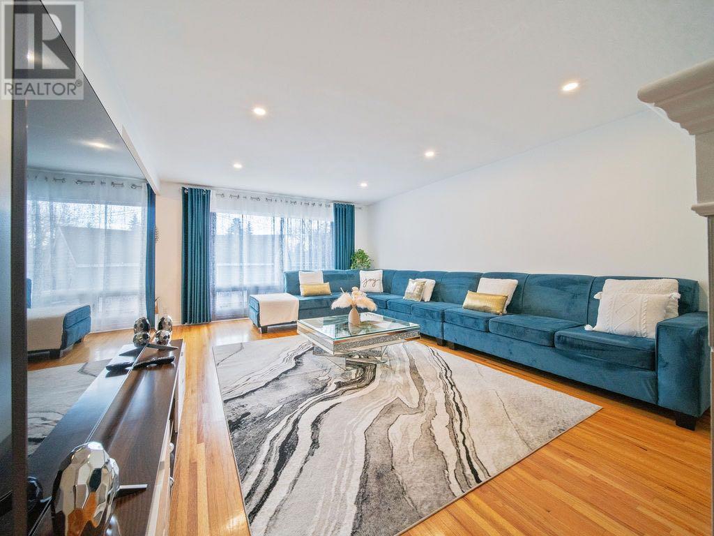 Property at 2608 38 Street SW image 1