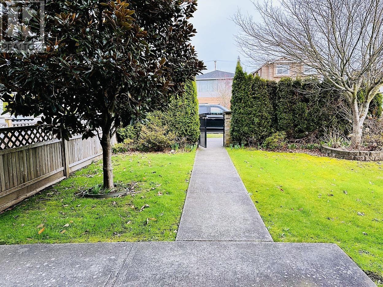 6451 Beatrice Street, Vancouver, British Columbia  V5P 3R5 - Photo 2 - R2978025