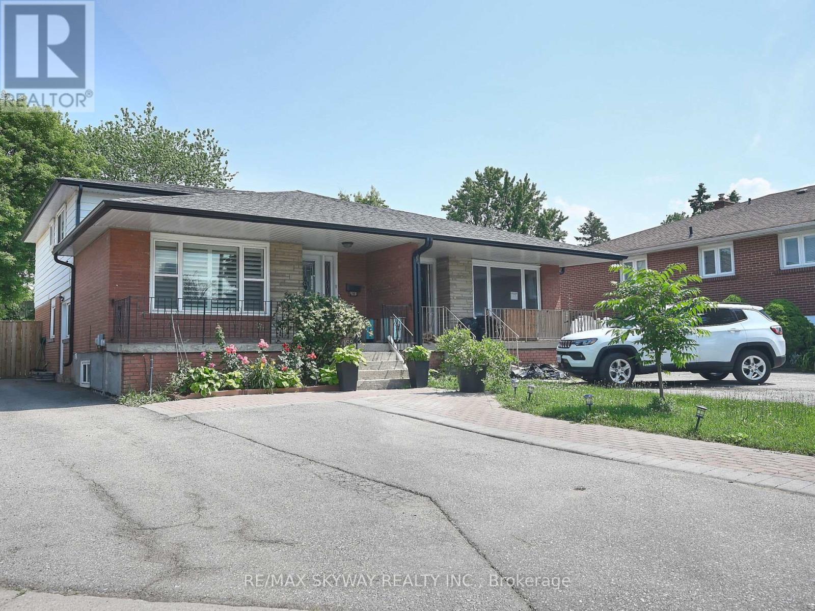 Property at 168 VOLTARIE CRESCENT image 1