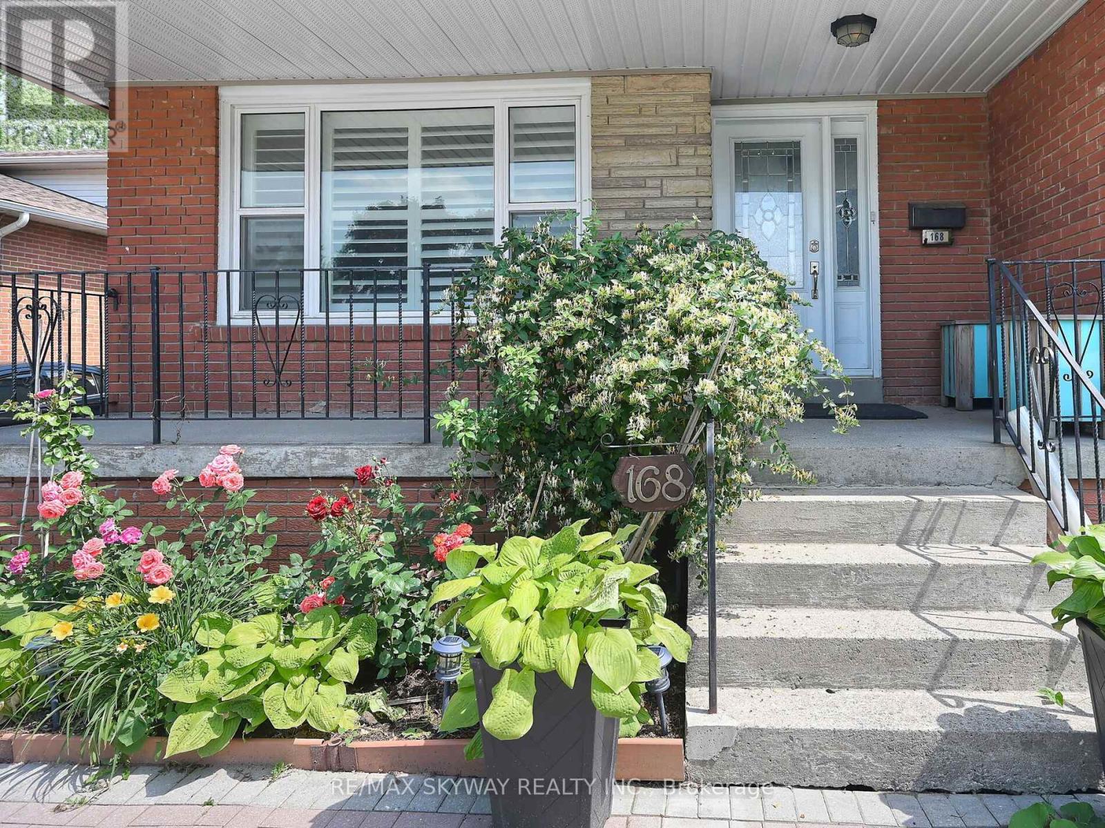 Property at 168 VOLTARIE CRESCENT image 2