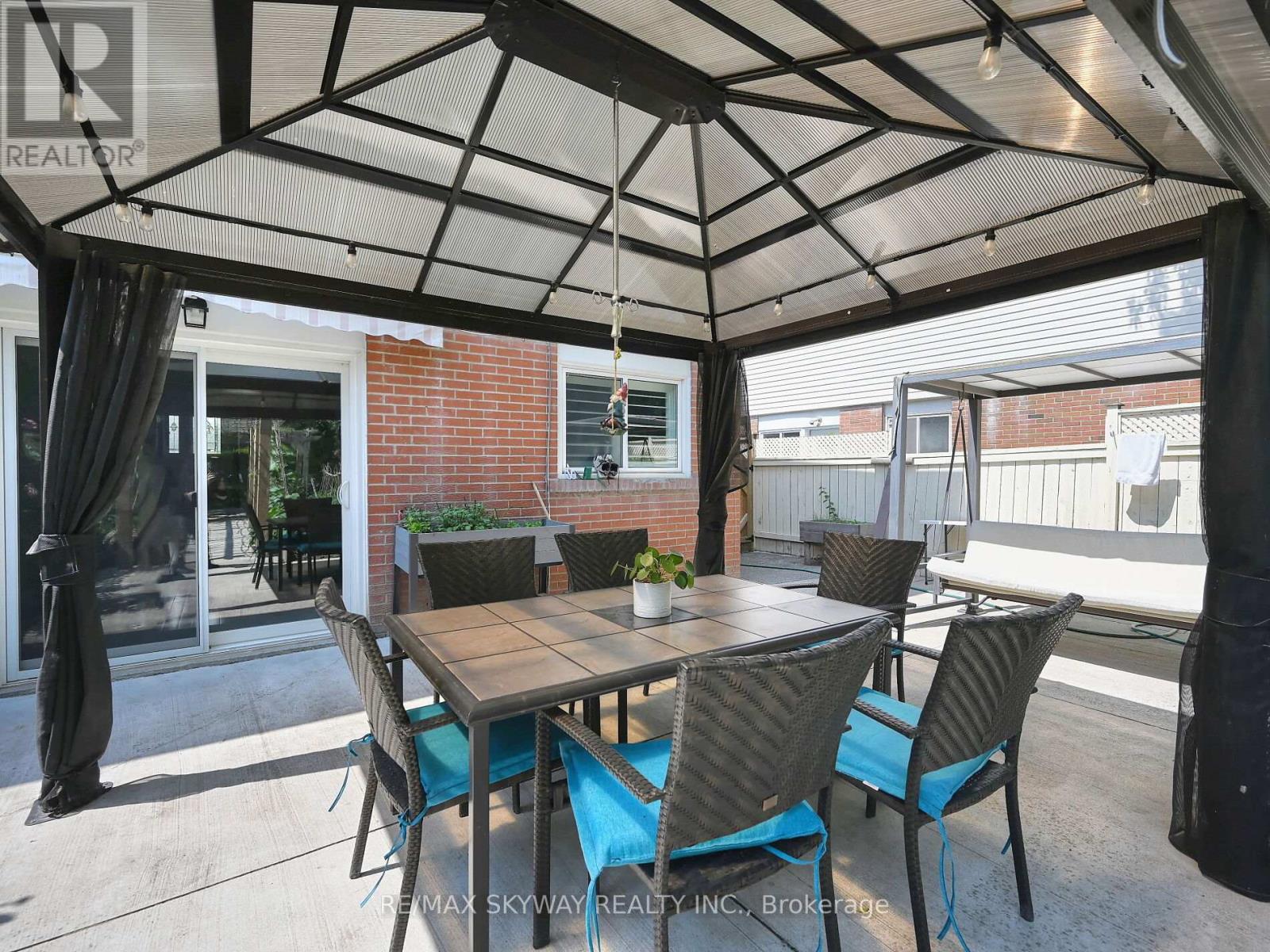 168 Voltarie Crescent, Mississauga (Mississauga Valleys), Ontario  L5A 2A4 - Photo 29 - W12021303