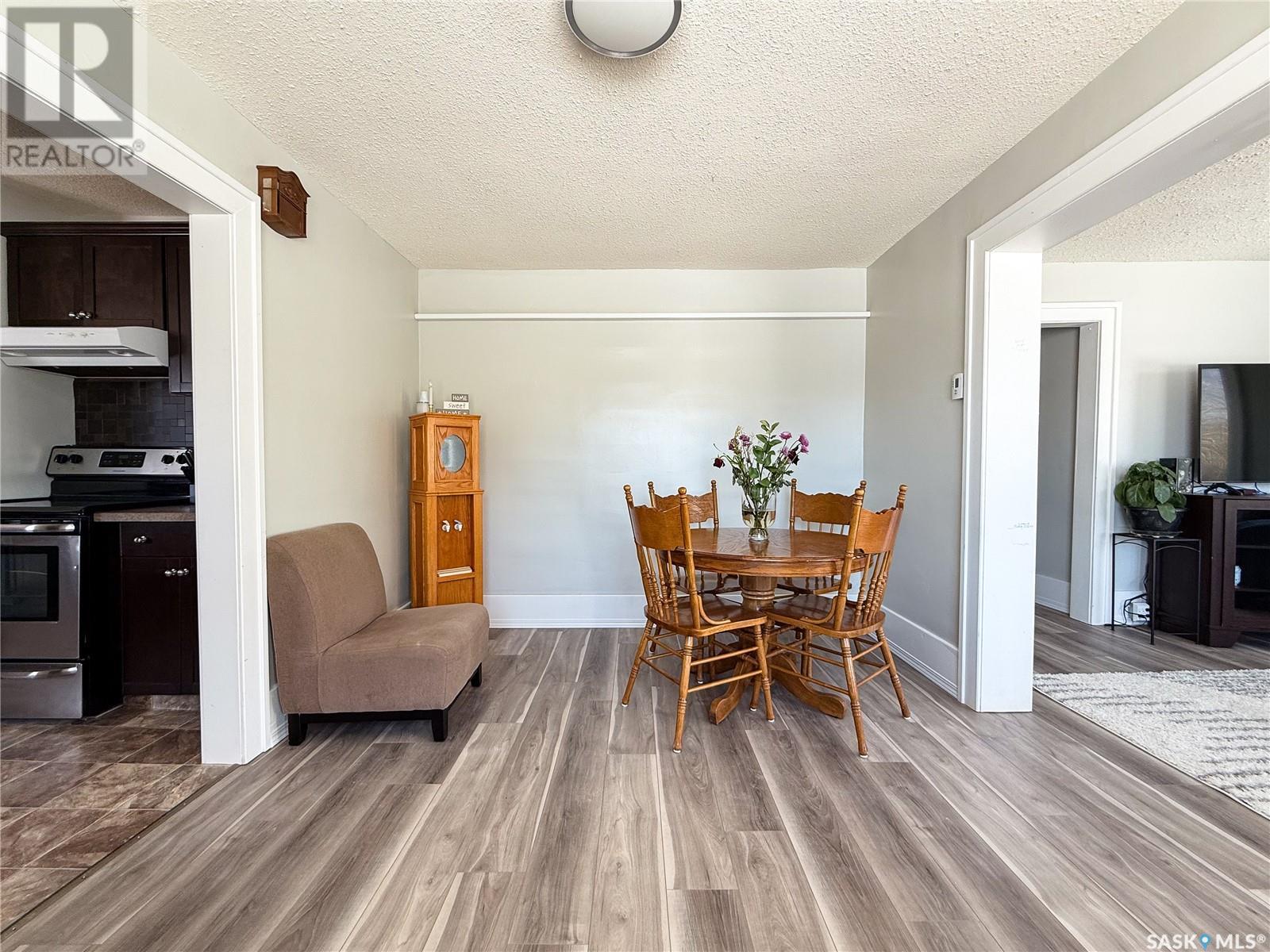 1159 Conrad Avenue, Gull Lake, Saskatchewan  S0N 1A0 - Photo 8 - SK998966