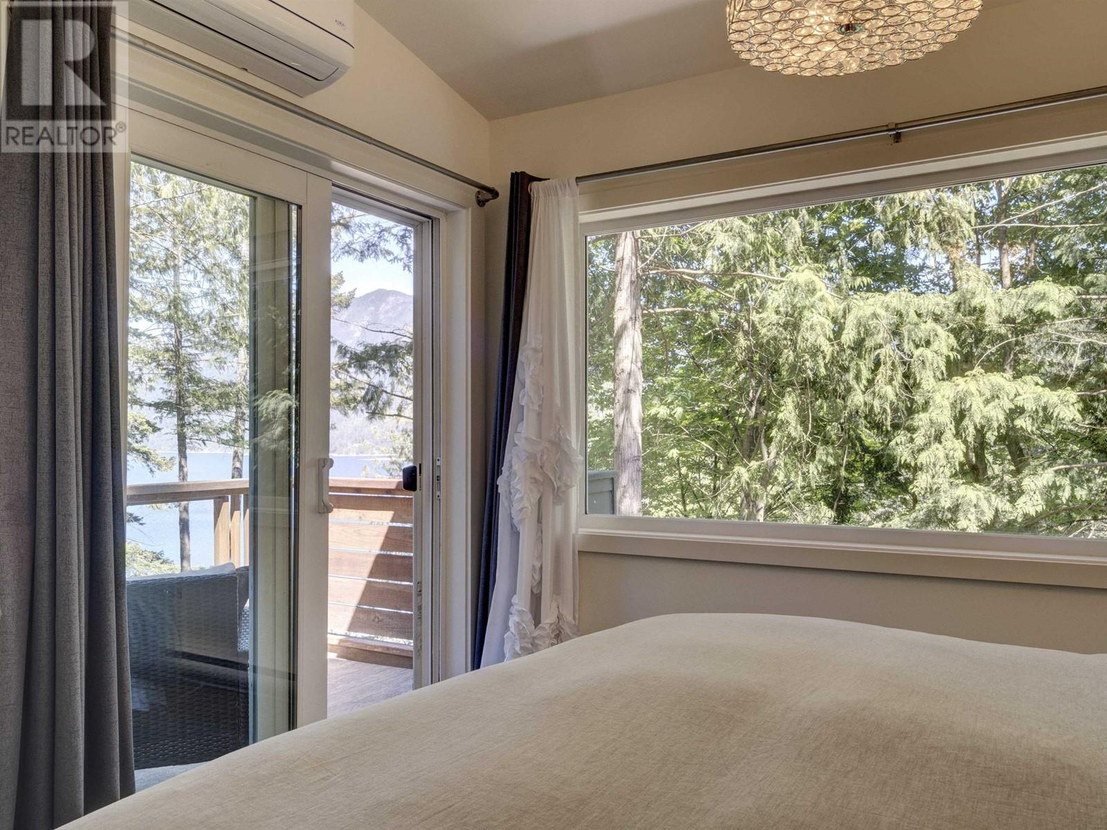 6163-6165 Coracle Drive, Sechelt, British Columbia  V7Z 0C9 - Photo 22 - R2978204
