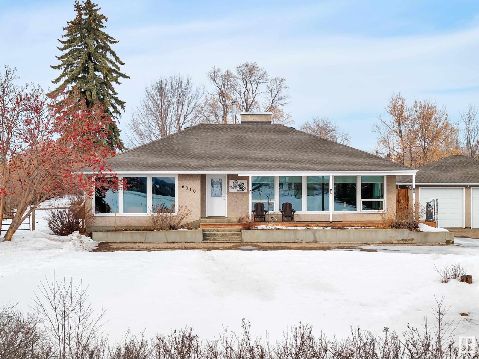 6010 50 Av, Rural Lacombe County, Alberta  T4L 0H8 - Photo 3 - E4425348