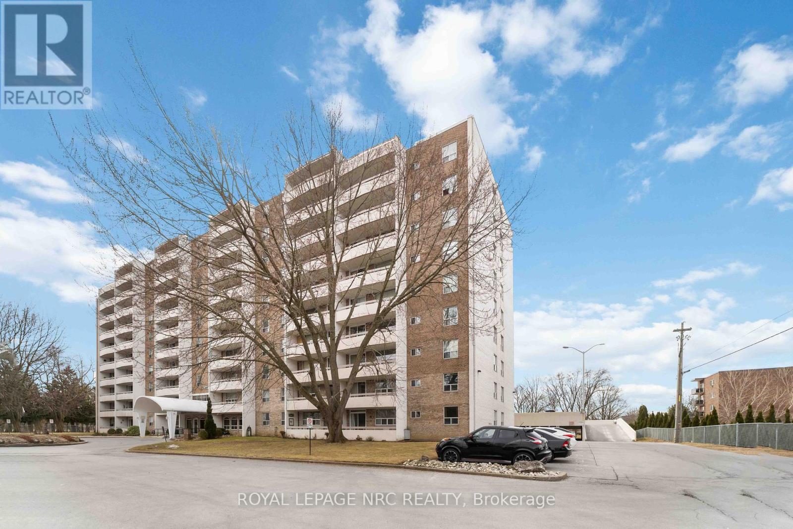 805 - 365 Geneva Street, St. Catharines (Fairview), Ontario  L2N 5S7 - Photo 2 - X12021360