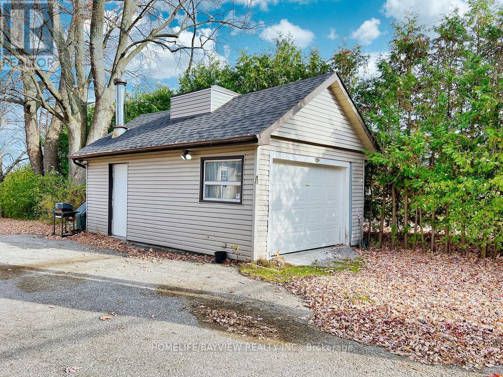 70 Douglas Road, Richmond Hill (Oak Ridges Lake Wilcox), Ontario  L4E 3G9 - Photo 8 - N12021377