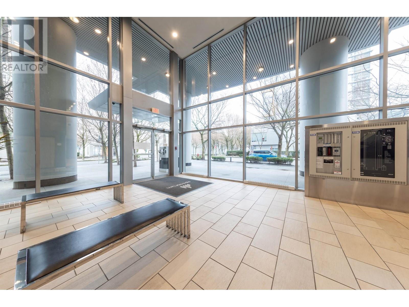 Listing Picture 21 of 25 : 2702 668 CITADEL PARADE, Vancouver / 溫哥華 - 魯藝地產 Yvonne Lu Group - MLS Medallion Club Member