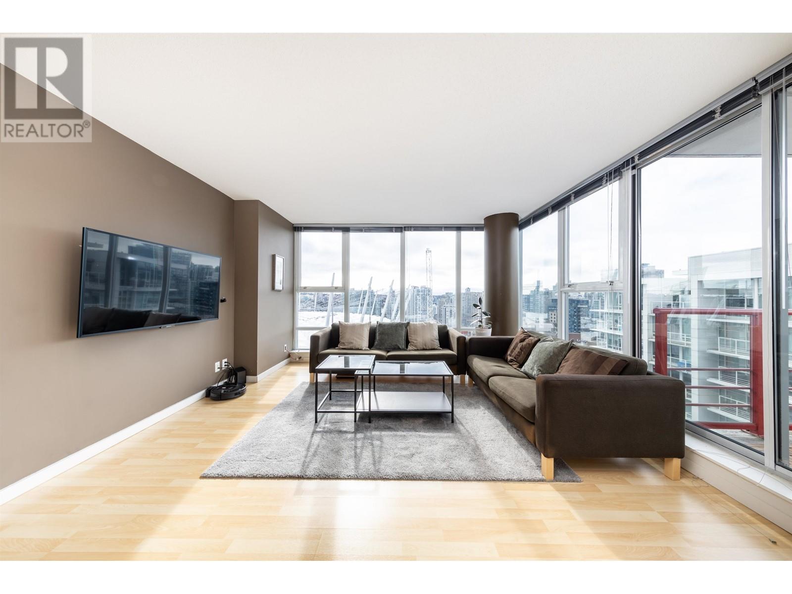 Listing Picture 4 of 25 : 2702 668 CITADEL PARADE, Vancouver / 溫哥華 - 魯藝地產 Yvonne Lu Group - MLS Medallion Club Member