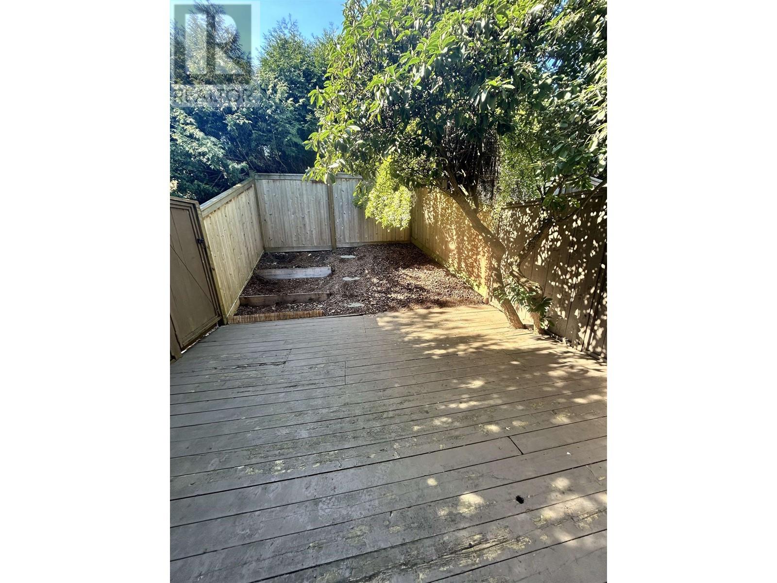 410 Royal, New Westminster, British Columbia  V5Y 2B1 - Photo 8 - R2978205